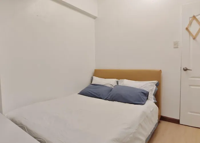 Forbes Town Aparthotel Manila